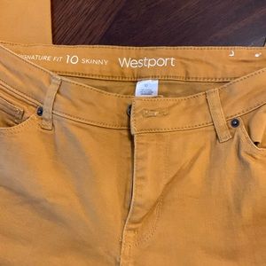 Westport Signature Fit Skinny Jeans Women's mustard colored| 10